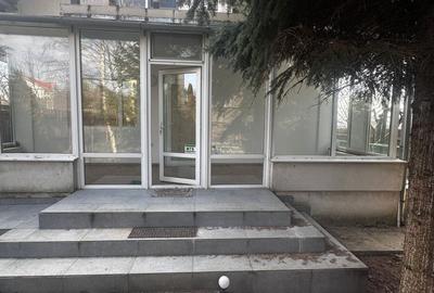 Casă individuală cu 5 camere cu Garaj în Copou - 2