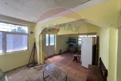 Casă individuală cu 5 camere cu Teren 680 Mp în Odobești - 3