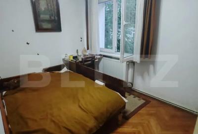 Apartament cu 4 camere decomandat în Central - 4