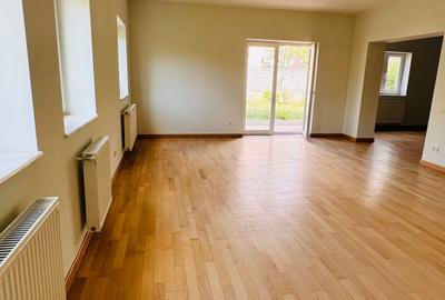 Vila Individuala Laguna Albastra | Bucatarie complet mobilata | Teren 600mp - 11