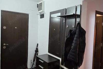 Apartament cu 3 camere decomandat în Alfa