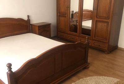 Garsoniera decomandata 40 mp - zona Dacia,parter - 1.700 lei/luna (Cod E2+E7) - 2