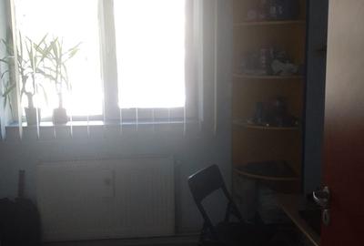 Chisinau,Basarabia,bl.1982,reabilitat,et.1/10,Amenajat,2 bai,2 balcoane,centrala - 4