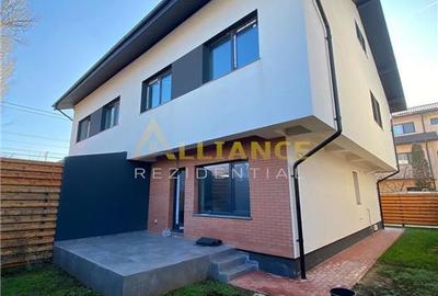 Duplex cu 5 camere cu Teren 210 Mp în Central