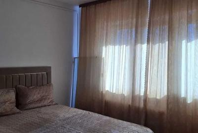 Apartament cu 3 camere decomandat, mobilat în Ozana