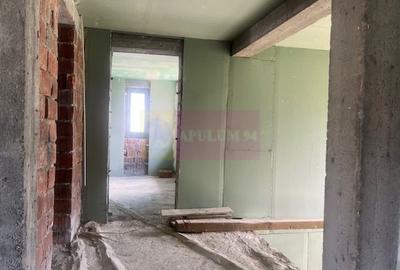 Vila la rosu Zarnesti- Mitropolit Metianu cu vedere superba spre munte - 24