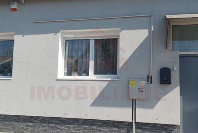 Duplex cu 4 camere cu Canalizare în Central - 2