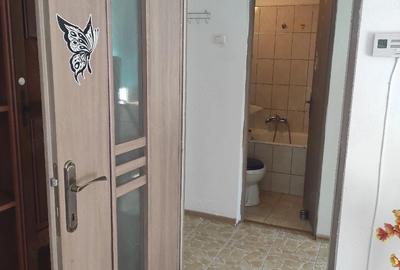 Garsonieră decomandată în Dacia - 12