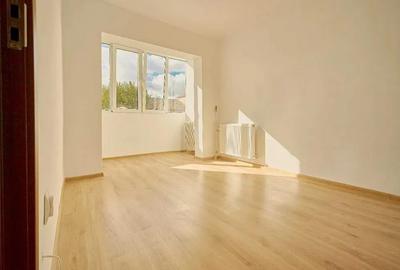 RECO . Apartament cu 2 camere Decomandat . Rogerius . - 3