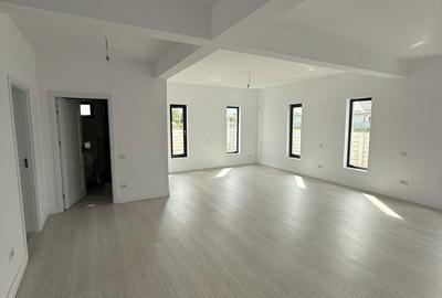 Casă cu 4 camere în Nord - 1