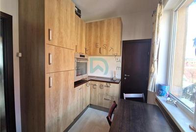 Apartament cu 2 camere decomandat, mobilat în Tractorul - 5