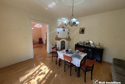 Casa parter + mansarda, situat la curte comuna, teren propriu, 3 locatari ! - 4