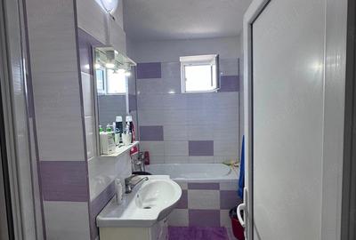 Apartament cu 4 camere decomandat în Central - 3