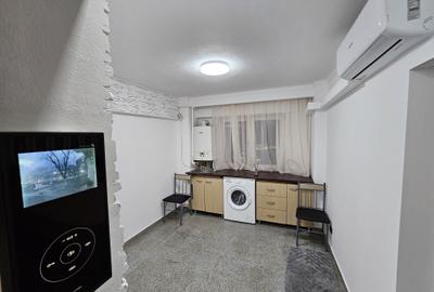 Apartament cu 4 camere decomandat în Micălaca - 2