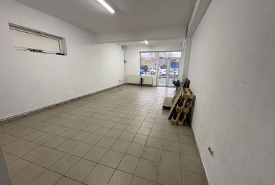 Spațiu comercial, de 57 mp, în Central - 7