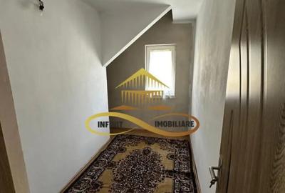 Casă cu 3 camere cu Canalizare în Secuieni - 11