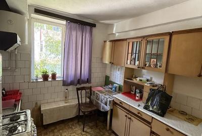 Apartament cu 3 camere semidecomandat în Central - 8