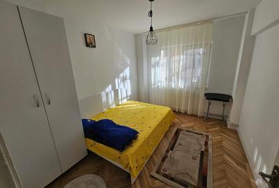 Apartament cu 4 camere decomandat în Eremia - 4