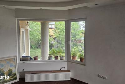 Casă cu 4 camere cu Teren 200 Mp în Central - 6