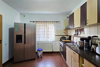 Casă cu 4 camere cu Canalizare în Aeroport - 13