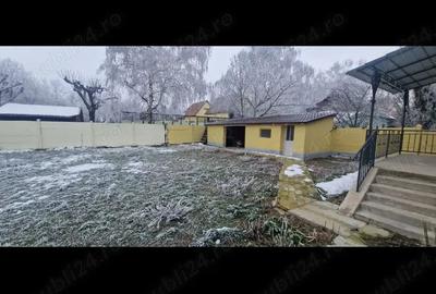 Casă cu 3 camere cu Teren 400 Mp în Central - 2