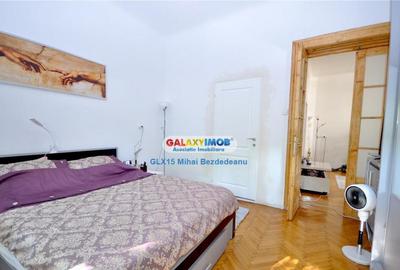 Apartament cu 3 camere semidecomandat în Cișmigiu