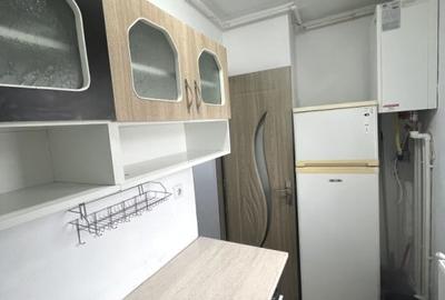 Garsoniera decomandata, Centru - 4