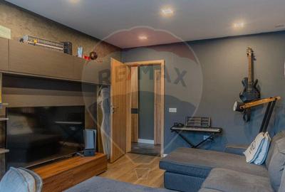 VANZARE/ Apartament cochet 3 camere - Str Prunului 12! - 2