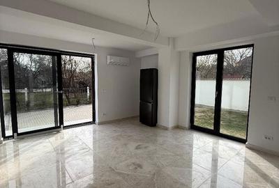 Spațiu comercial, de 50 mp, în Ultracentral - 9