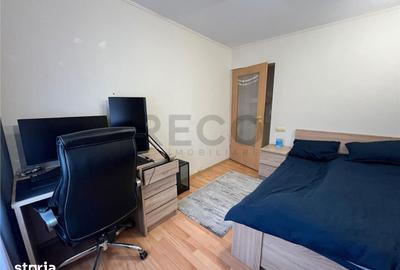 Apartament cu 3 camere decomandat în Nufărul - 2