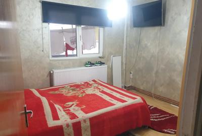 Apartament cu 3 camere semidecomandat, mobilat în Berceni - 9