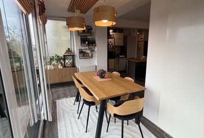 Apartament cu 3 camere în Micro 16