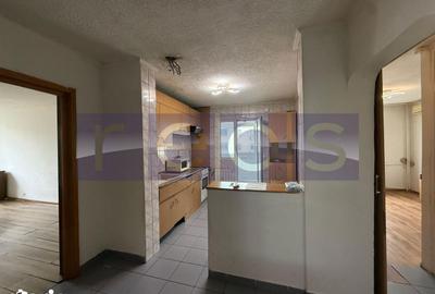 Apartament cu 3 camere semidecomandat în Tei - 10