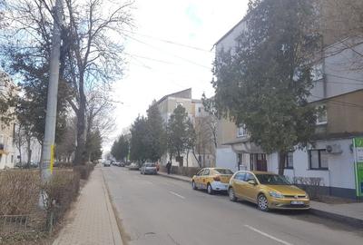 Garsoniera confort trei, in bloc de garsoniere, semimobilata, pe Stadionului 5 - 11