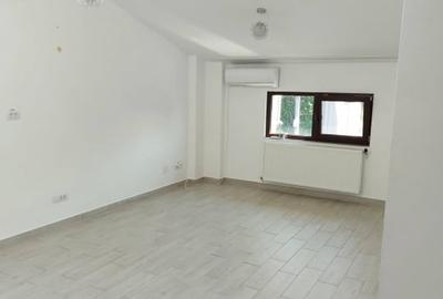 Spațiu comercial, de 50 mp, în Bd. Independenței - 3