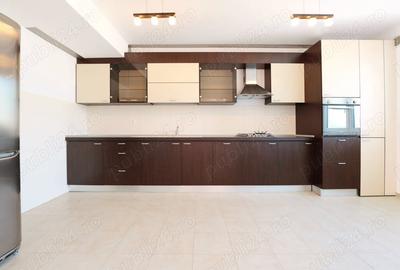 Apartament cu 5 camere decomandat în Herăstrău - 2