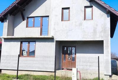 Casă cu 4 camere cu Teren 1006 Mp în Lovrin - 4