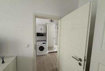 Apartament cu 2 camere decomandat în Girocului
