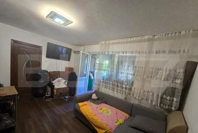 Apartament de vanzare, cu 2 camere, semidecomandat, zona Sim