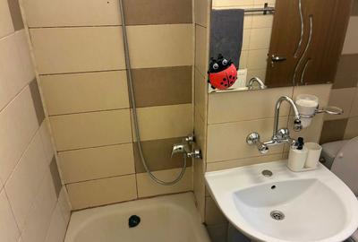 Apartament cu 3 camere decomandat în Central - 2