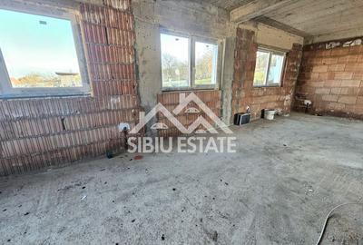 Casă individuală cu 4 camere cu Canalizare în Șura Mică - 4