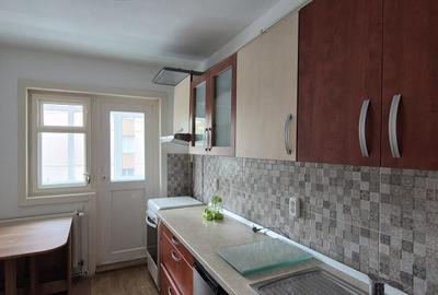 De inchiriat ap 3 camere -Dambu Pietros - cu/fara garaj sub bloc - 2