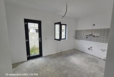 Casă individuală cu 3 camere cu Canalizare în Lumina - 5