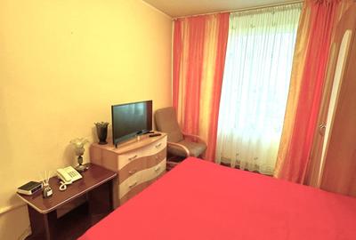 400 Euro-Inchiriere apartament 3 camere decomandate, zona Tribunal - 7