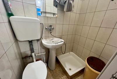 Apartament cu 2 camere decomandat în 7 Noiembrie - 6