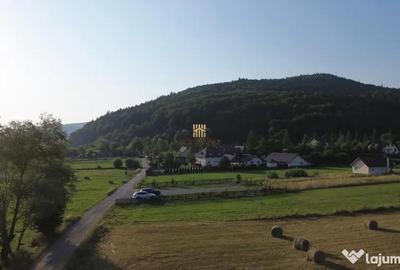 Teren de 5886 mp, în Bucșoaia - 2