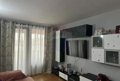 Apartament cu 3 camere decomandat în Central - 2