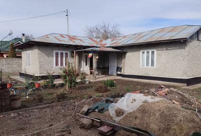 Casă cu 4 camere cu Teren 1600 Mp în Central - 5