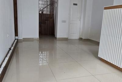 Spațiu comercial, de 106 mp, în Central