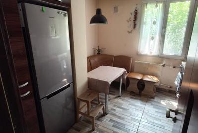Apartament 3 camere-semidecomandat-zona Drumul Taberei - Favorit - 6
